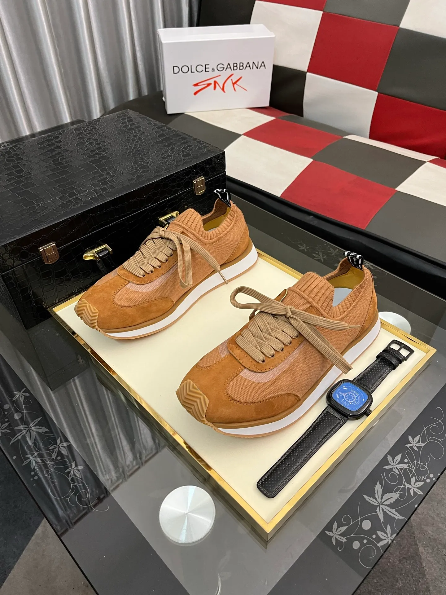 Men's Men's Shoes💰420⌚️⌚️••Dolce&Gabbana••DG✔️High-end men's sports and casual shoes. Original goods from top counters. Original imported cowhide, multi-material splicing design ➕Imported cowhide lining, cowhide feet ➕Original TPR elastic outsole. Size: 36-46🔟Colors available